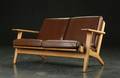Hans J. Wegner. To-pers. sofa af eg, model GE-2902