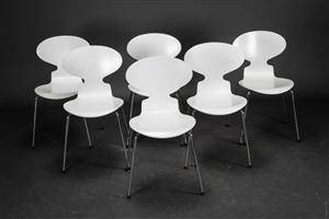 Arne Jacobsen. Seks stole, Myren 3101, nyrenoveret, nylakeret 6