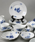 Kgl. Porcelæn. Spise-  kaffestel, Blå Blomst 16