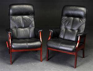 Otiumbetrukket med sort læder 2.