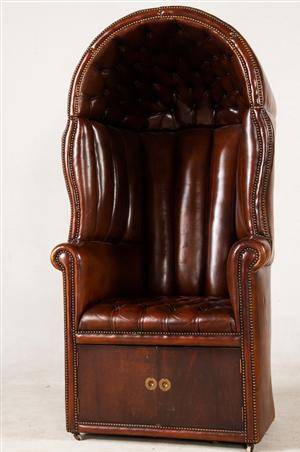 Sessel   Porter Chair im Chesterfield Stil, braunes Leder