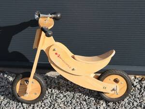 Whoopee, gåcykel i trä
