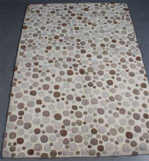 Moderne håndtuftet tæppe, 230 x 160 cm. 