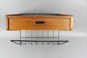 Telefonhylla i teak stringmodell