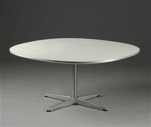 Arne Jacobsen Piet Hein Bruno Mathsson. Supercirkulært sofabord