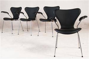 Arne Jacobsen, set med fyra armstolar modell 3207, för Fritz Hansen 4