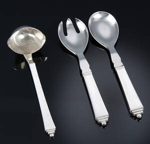 Georg Jensen. Pyramide salatsæt samt sauceske af sterlingsølv 3