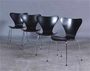 Arne Jacobsen. 7er stole 4 