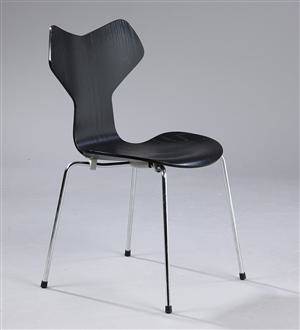 Arne Jacobsen. Grand Prix skalstol model 3130 