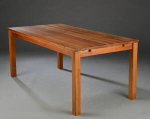 Haslev Møbelsnedkeri. Spisebord af kirsebærtræ 2 Denne vare er sat til omsalg under nyt varenummer 4584653