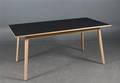 Poul M. Volther. Spisebord model C35B