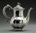 Kaffekande af sølv med ligeknækket korpus. Carl  M. Cohr.