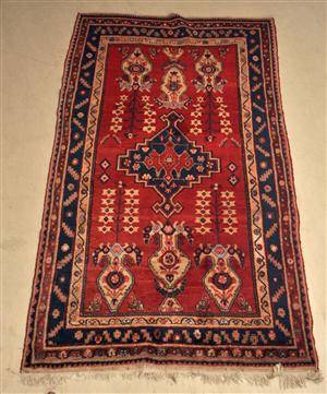 Orientaliska handknuten matta, 265 x 153 cm