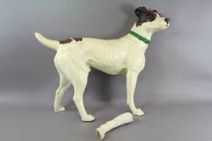 Figurin i konstmassa