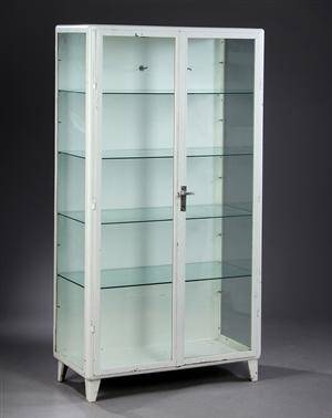 Vitrine-tandlægeskab, metal og glas, ca. 1950erne