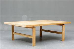 Hans J. Wegner. Sofabord egetræ