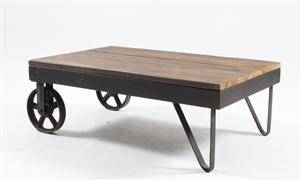 Bord på hjul i industrielt design.