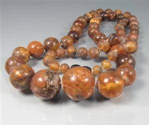 Bernsteinkette, ca. 66,4 g. 