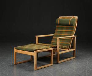 Børge Mogensen. Lænestol med skammel, model 2256 2