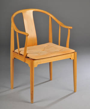 Hans J. Wegner 1914-2007. Armstol model 4283 Kinastol.