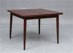 Dansk møbelproducent. Bord af Rio-palisander 