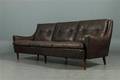 Dansk møbelproducent. Sofa samt  lænestol. 1960erne. 2
