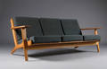 H. J. Wegner. Tre-pers. sofa