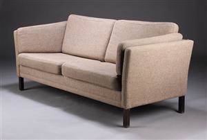 Dansk møbelproducent. 2½-pers. sofa