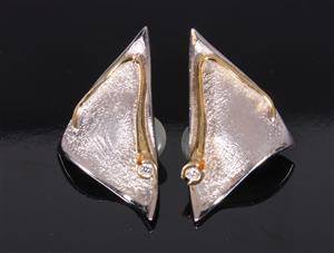 Ole Lynggaard. Par øreclips 14 kt. med brillanter 0,08 ct. 2