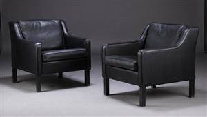 Dansk møbelproducent. Par lænestole, sort skind
