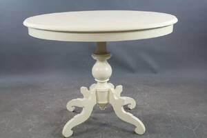 Pelarbord i rokokostil