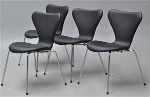 Arne Jacobsen. Fire stole syveren, model 3107, nybetrukket med sort læder 4