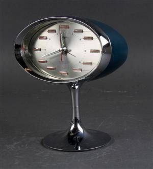 Rhythm. Vintage vækkeur på trompetfod, fra 1950`erne.