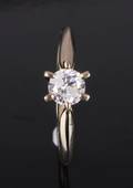 Solitaire ring. 14 kt guld, brillant