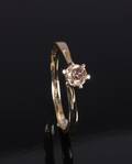 Solitaire ring. 14 kt guld, brillant