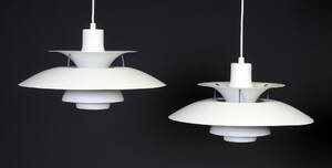 Poul Henningsen. Et par PH5 pendler hvide. 2.