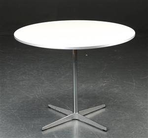 Arne Jacobsen. Cirkulært bord