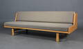 Hans. J. Wegner. Briks  sovesofa, stel af bøgetræ