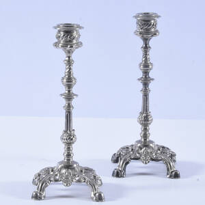 LJUSSTAKAR, ett par, vitmetall, 1900-tal.