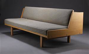 H. J. Wegner. Briks daybed