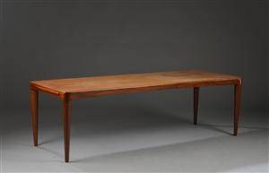 Sofabord af teaktræ