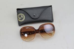 Ray Ban