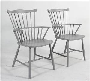 Børge Mogensen. To lænestole, model J52. 2