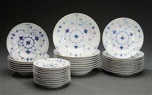 Bing  Grøndahl. Musselmalet middagsservice 37