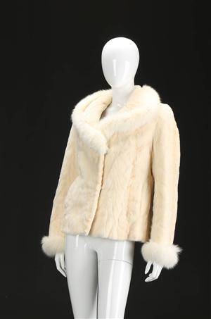 Jakke af klippet mink. Str. 3638