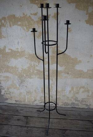 Hög ljusstake i metall
