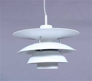 Pendel af Poul Henningsen, Charlottenborg