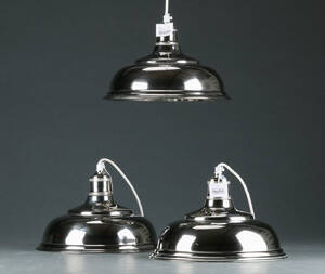 Housestyle. Tre stk loftlamper i metal.