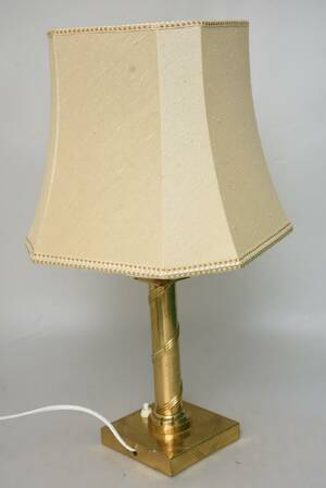 Bordslampa