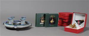 Georg Jensen. Golden Christmas. Samling juleuroer samt adventsstage 9